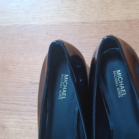 Micheal kors heels - Picture 3 of 5